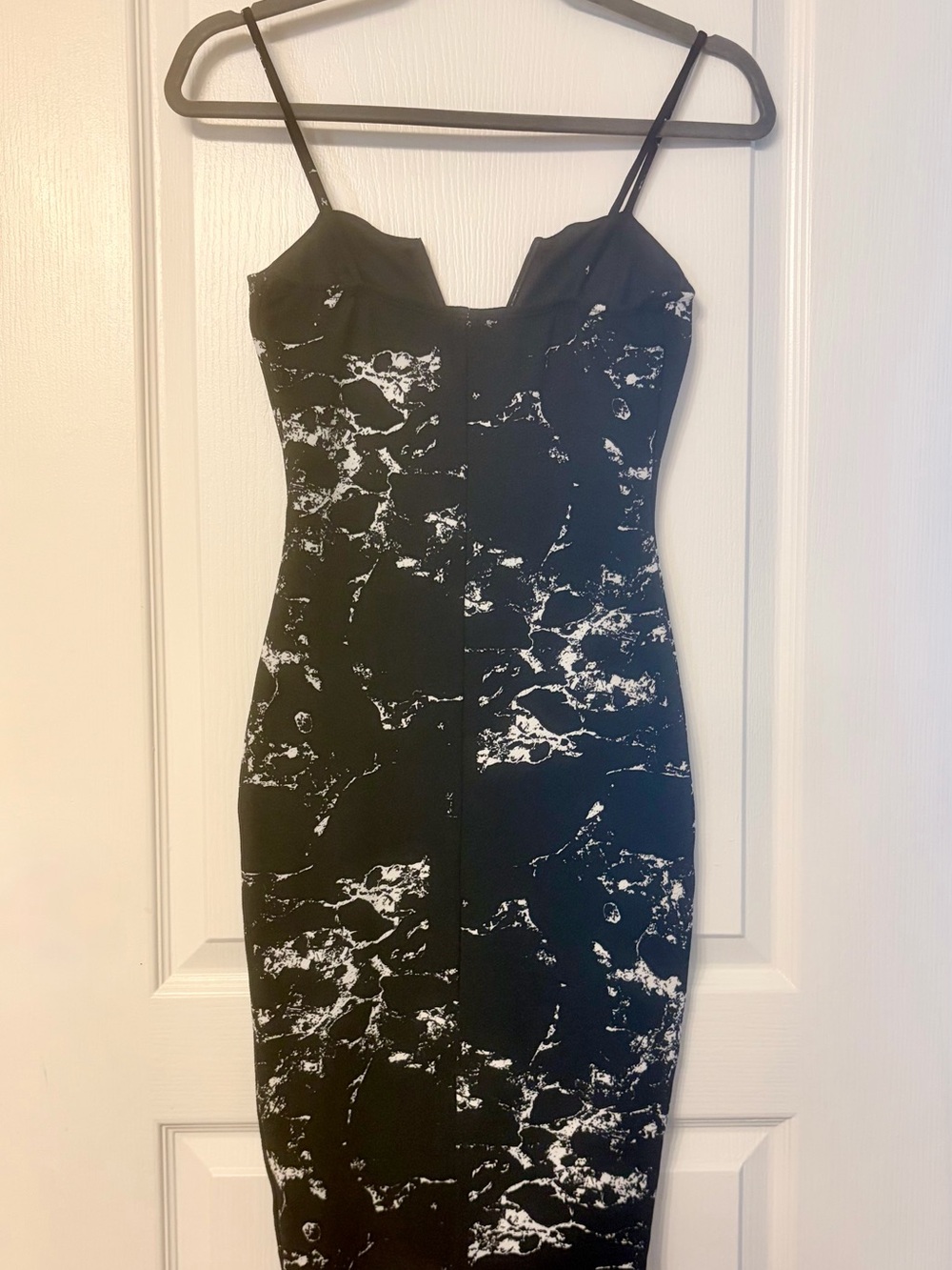 Charlotte Russe Black and White Marble Print Cami Top - Picture 6 of 6